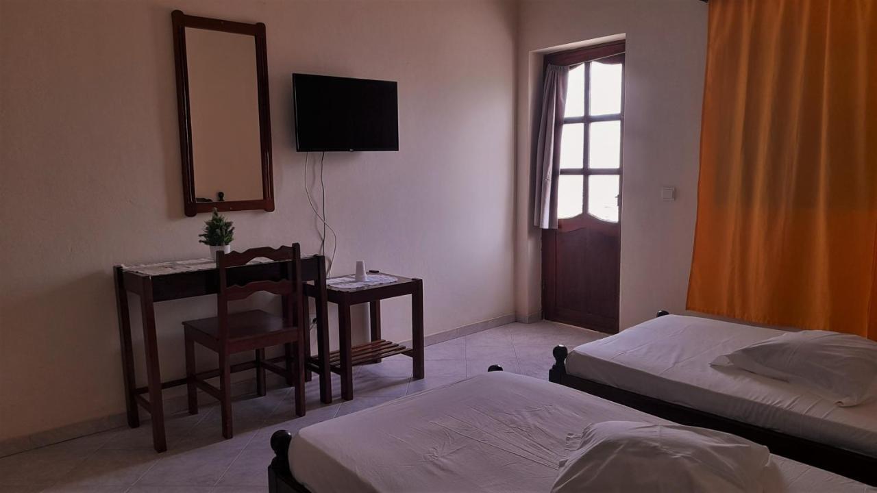 Bed and Breakfast Residencial Rosa Criola Sal Rei Exterior foto